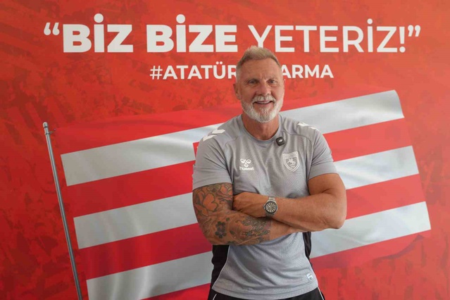 Samsunspor, üst üste 5 yenilgi sonrası Fink ile karşılıklı anlaşarak yollarını ayırdı