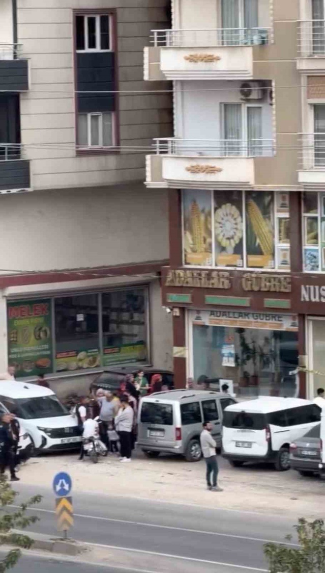 Mardin Kızıltepe'de iş yerine araçtan silahla ateş açıldı, ölen ya da yaralanan olmadı