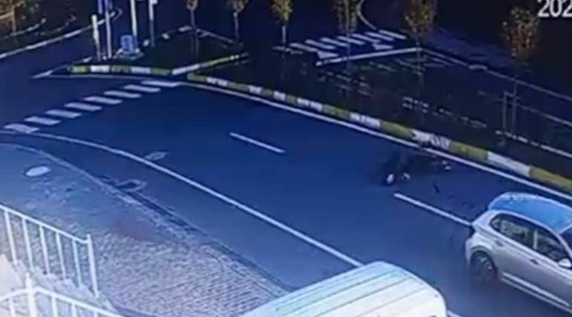 Tekirdağ'da 2 öğretmene çarpan otomobilin görüntüleri çıktı, sürücü tutuklandı