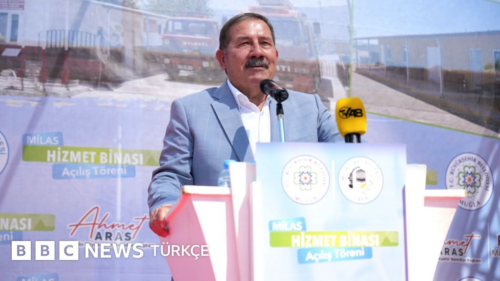 Milas Belediyesi'ne operasyon: CHP'li Belediye Başkanı dahil 29 kişi gözaltına alındı