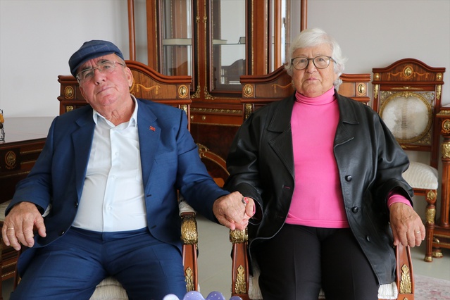 İki huzurevinin ortak bahçesinde filizlenen dostluk evlilikle sonuçlandı: Tekirdağ'da Zambak çifti el ele