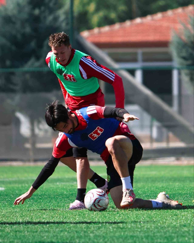Eskişehirspor, 1922 Akşehir SK ile Ziraat Türkiye Kupası maçına hazırlanıyor