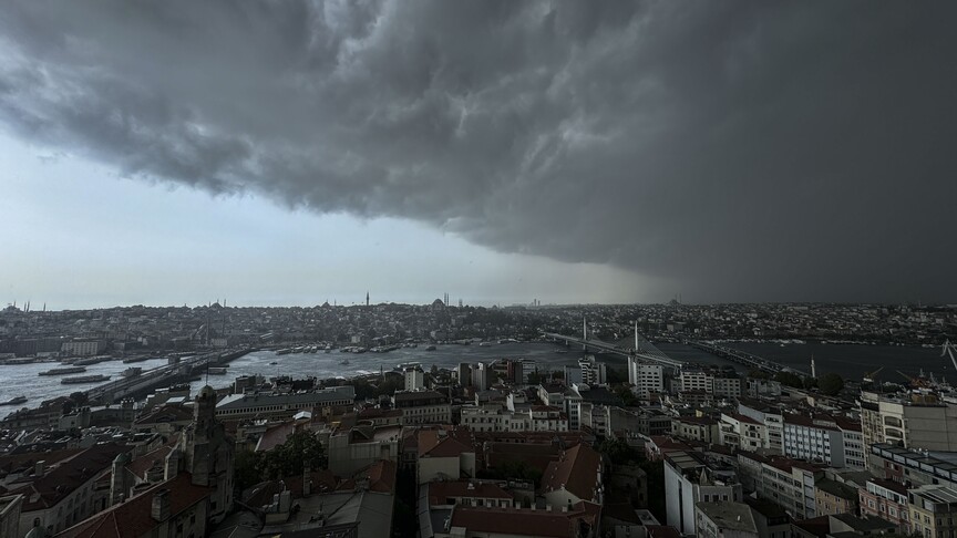 İstanbul dahil bazı bölgelerde salı günü kuvvetli yağış bekleniyor