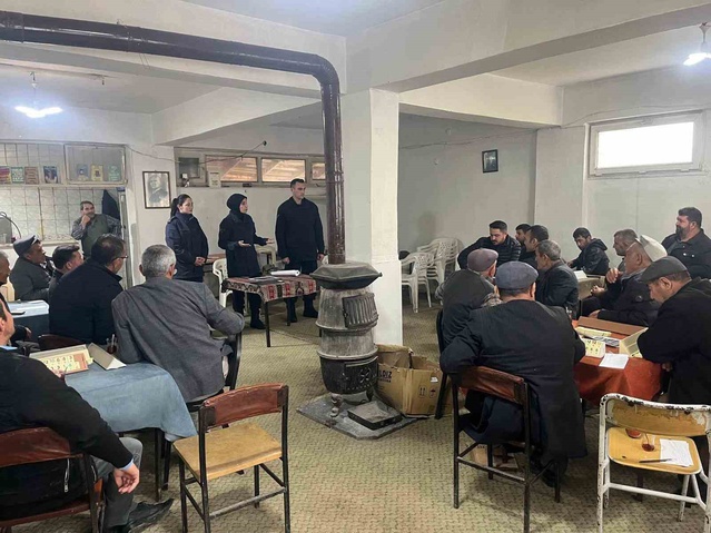 Afyonkarahisar jandarması Sinanpaşa Bulca'da silah ruhsatlılara kazaları anlattı