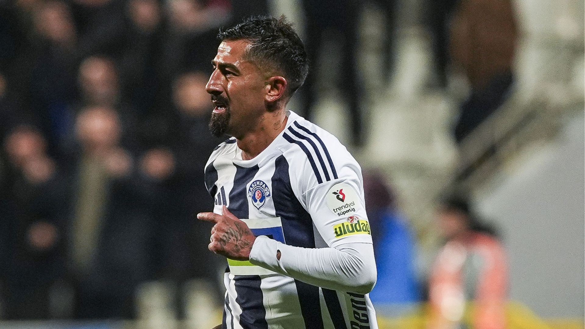 Kerem Demirbay'dan G.Saray açıklaması!