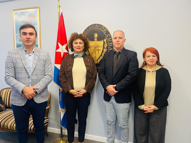 KESK, Küba Büyükelçiliği'nde 28 Ekim BM oturumu için ablukanın kaldırılmasını istedi