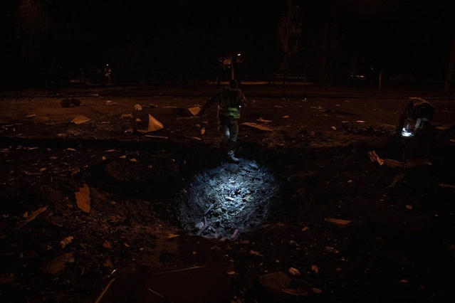 Ukrayna'da Rus gece saldırısında 1 kişi öldü, 550 bin aile elektriksiz kaldı