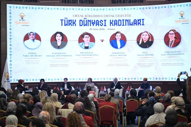 Ankara'da, "Siyasette Kadın Olmak: Hikayelerimiz, Mücadelemiz ve Ortak Geleceğimiz" programı düzenlendi