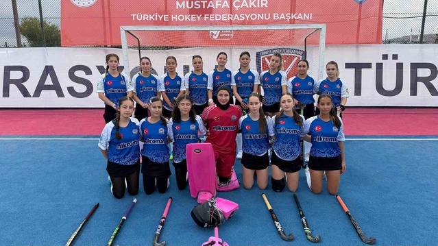 Ege Yıldızları, Süper Lig hokey maçında Konya GSİM SK'yı 3-1 mağlup etti