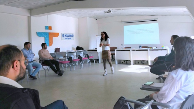 Eskişehir'de İŞKUR personeline psikolojik ilk yardım eğitimi verildi