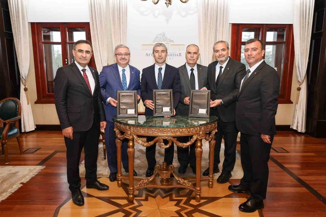Afyonkarahisar'da İŞKUR Gençlik Programı 1858 öğrenciye günlük 1375 TL verecek