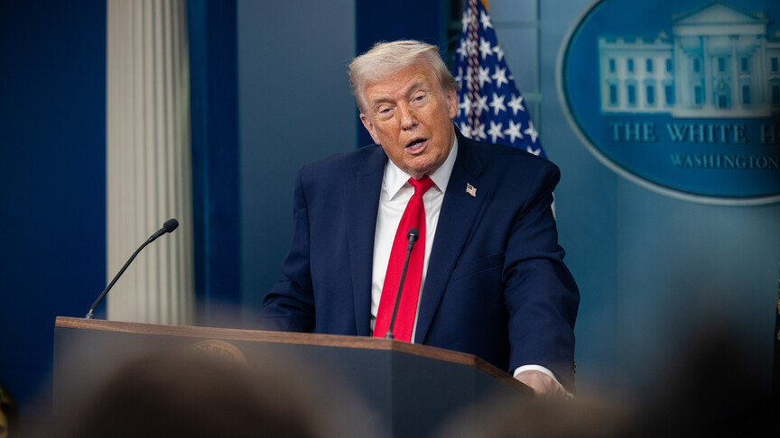 Trump, Beyaz Saray'daki brifing salonunun yerini değiştirebileceğini belirtti