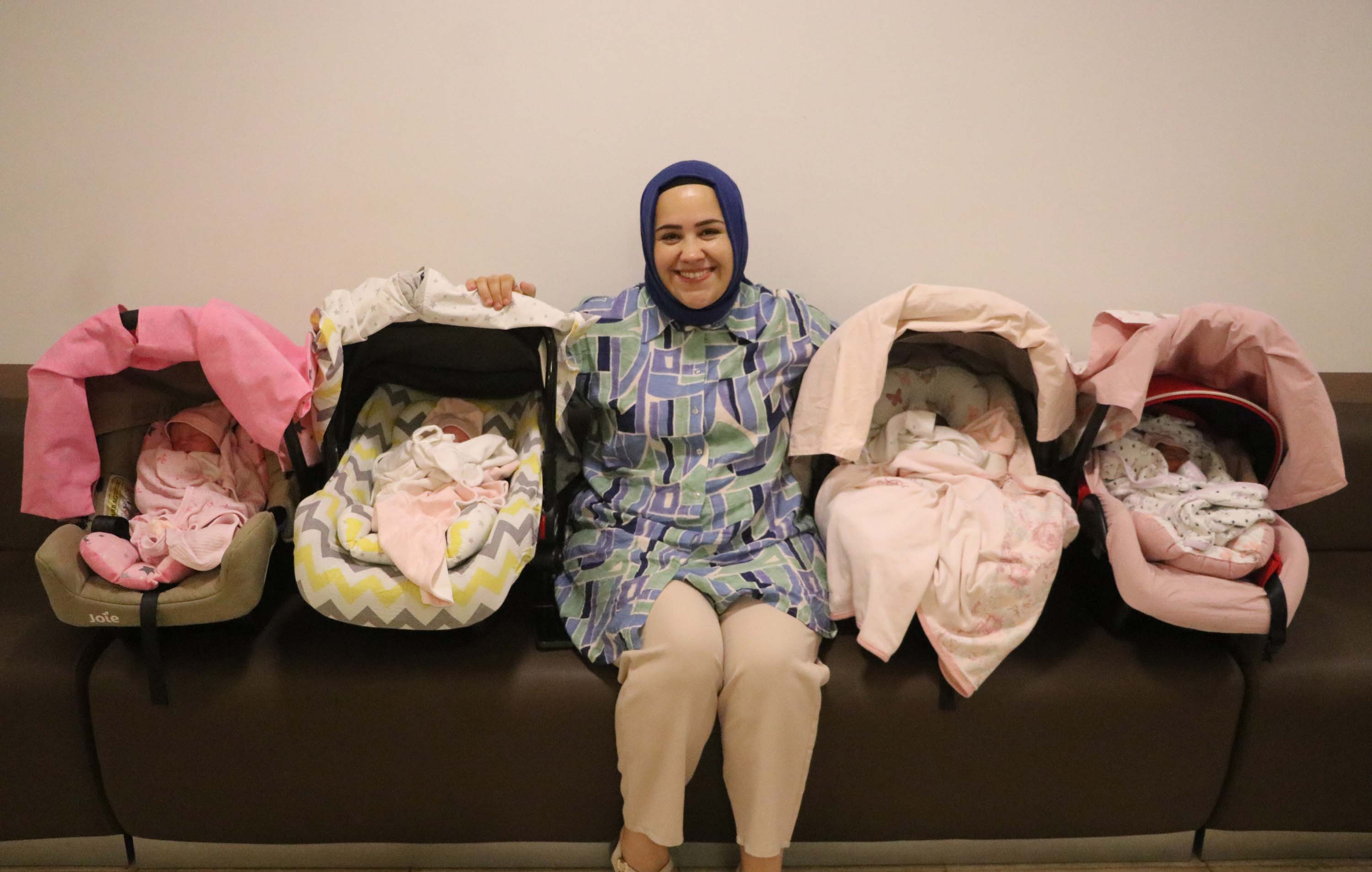 İkinci çocuk isterken, dördüzleri oldu: "Şaşkınız"