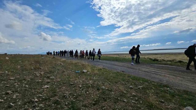 Arin Gölü'nde dördüncü doğa yürüyüşünde 60 doğasever kuraklığa dikkat çekti