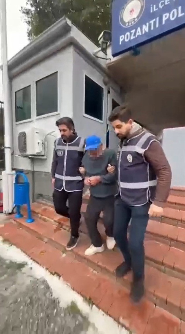 Adana'da çalıntı araçla yakalanan şahıs 5 suçtan 20 yıl 8 ay hapisle aranıyordu