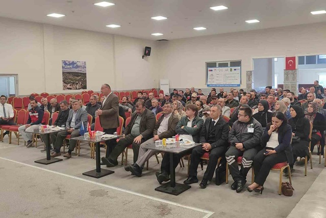 Kütahya Çavdarhisar'da kırsal destekler Aslanhisar YEG ev sahipliğinde anlatıldı