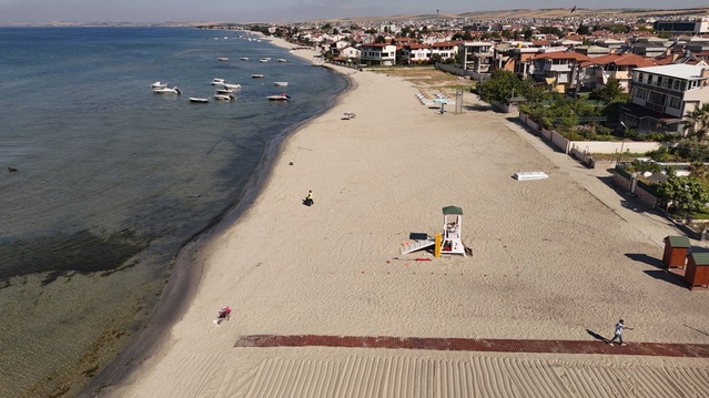 Tekirdağ sahillerinde 210 ton deniz çöpü ve 13 bin 860 ton yosun toplandı