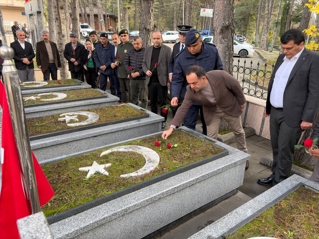 Şehit İsmail Dalıkırık Tosya'daki kabri başında anıldı