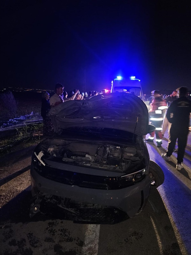 Hatay Reyhanlı'da otomobilin çarptığı anne ve kızı hastanede kurtarılamadı