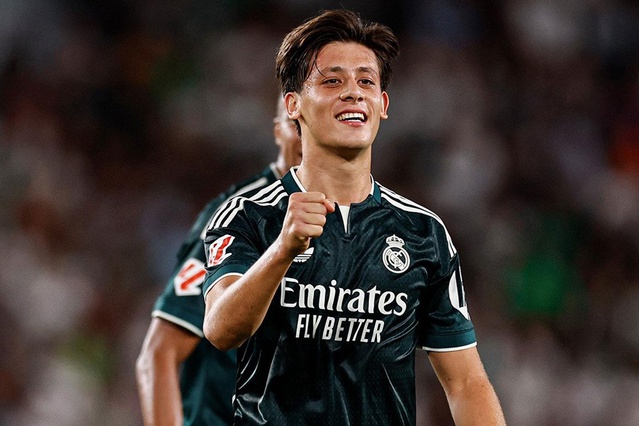 Real Madrid'den Roma karşısında 7 dakikada tarihi geri dönüş