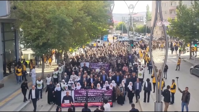 Van'da Abdullah Öcalan için düzenlenen yürüyüşte özgürlük talebi dile getirildi