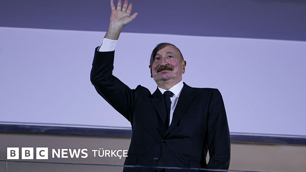 Azerbaycan'da başörtüsü meselesinde Aliyev'in imajı nasıl tartışılıyor?