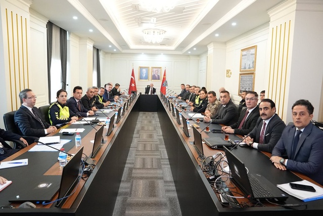 Ankara Emniyet Müdürlüğü 29 Ekim ve TDT 13. Zirvesi tedbirlerini değerlendirdi