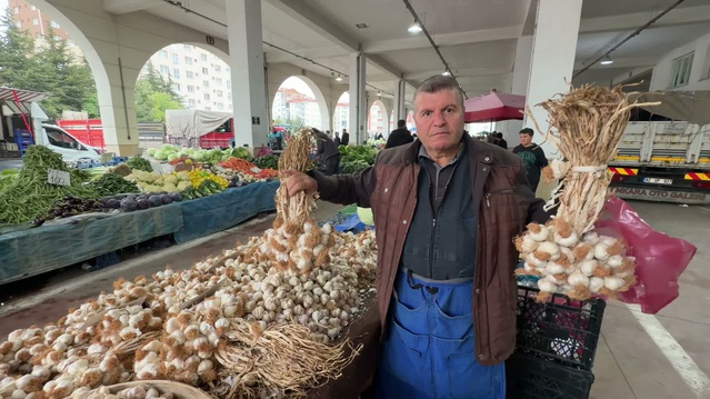 Yozgat'ta Oda Başkanı Çavuşoğlu, sarımsağın 200 liradan 50 liraya düştüğünü söyledi