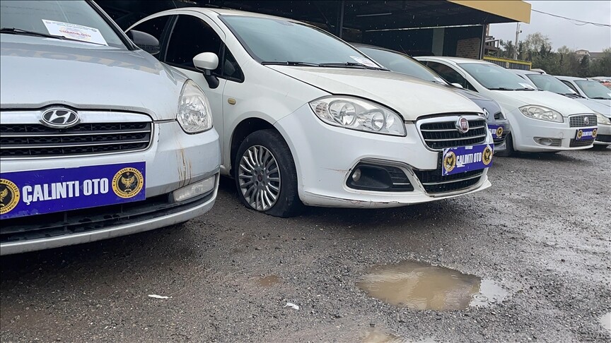 İstanbul merkezli 6 ildeki "change" oto operasyonunda 35 şüpheli yakalandı