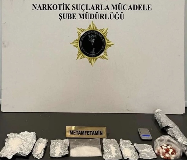 Samsun Atakum ve İlkadım'da uyuşturucu operasyonunda 4 şahsa adli işlem başlatıldı