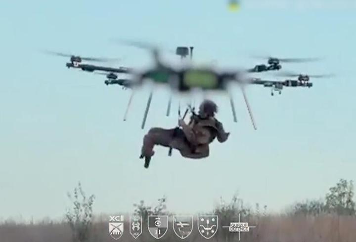 Ukraynalı asker kargo dronuyla kurtarıldı
