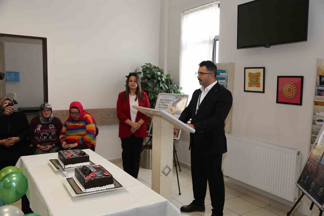 Erzurum'da ruh sağlığı programında uzmanlar toplumsal katılımın önemini anlattı