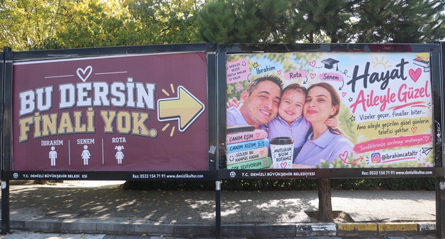 Engelli baba ailesine olan sevgisini şehrin billboardlarına taşıdı: Eşi gözyaşlarına boğuldu