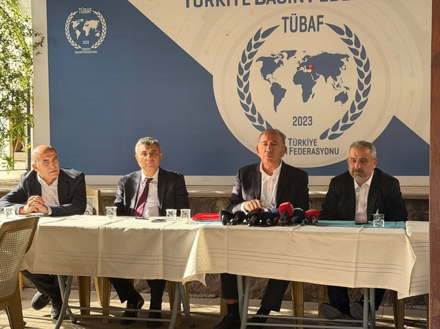 Gürsel Tekin, Kılıçdaroğlu'nun kongrede genel başkan adayı olması gerektiğini söyledi