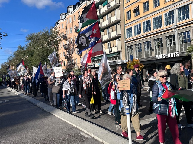 Stockholm'de eylemciler İsrail'e silah satışını ve Gazze saldırılarını protesto etti