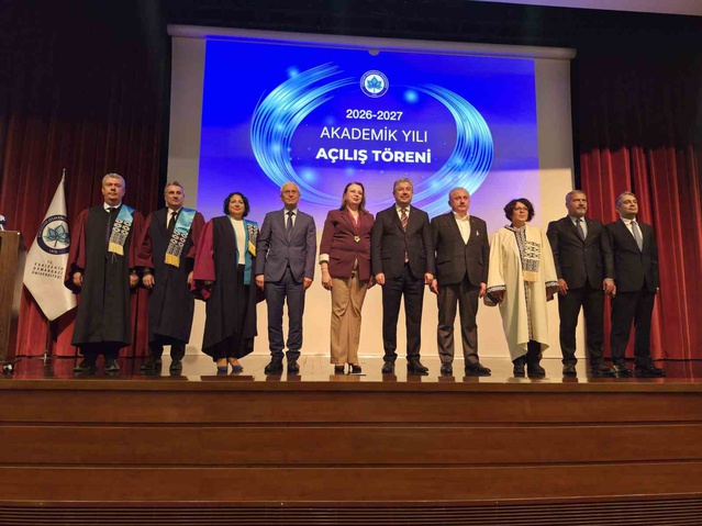 ESOGÜ'de 2026-2027 akademik yılı, Mustafa Şentop'un açılış dersiyle başladı