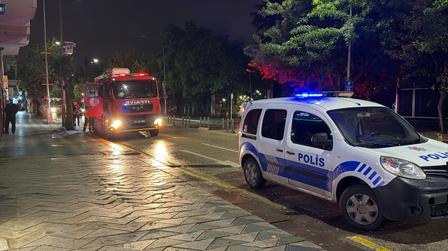 Eskişehir'de ocakta unutulan yemek yangın çıkardı, uyuyakalan ev sahibi kurtarıldı