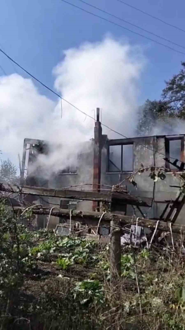 Bolu Taşoluk Yaylası'ndaki yayla evi yangını ihbar sonrası söndürüldü