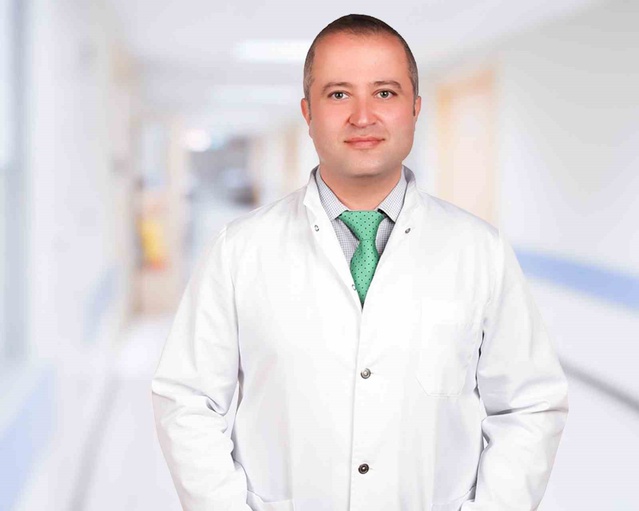 Uzman Altun, mavi ışık filtreli gözlüklerin yorgunluğu tamamen bitirmediğini söyledi