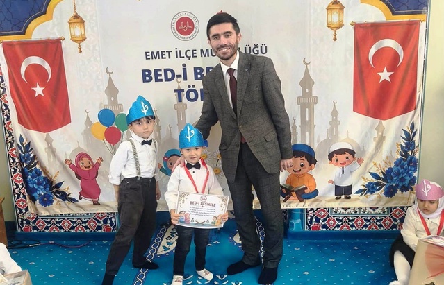 Emet'te minikler Bed-i Besmele programıyla Kur'an öğrenme yolculuğuna başladı