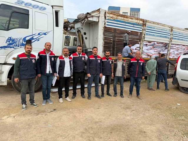 Mardin Mazıdağı'nda 167 çiftçiye 40 ton 200 kilogram mercimek tohumu dağıtıldı
