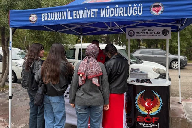 Erzurum polisi, Atatürk Üniversitesi'nde 3 günde 5 bin öğrenciye terör uyarısı yaptı