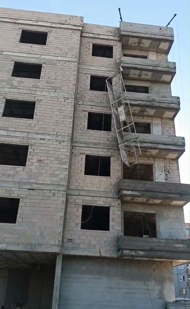 Mersin Tarsus'ta iskeleden düşen iki kardeşten Serdar Hamad öldü, ağabeyi yaralandı
