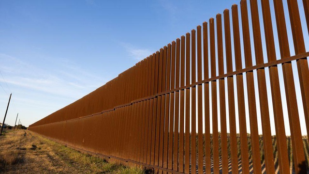 Trump'ın ikinci döneminde 400 kilometre duvar tamamlandı, sınırdışı işlemleri arttı