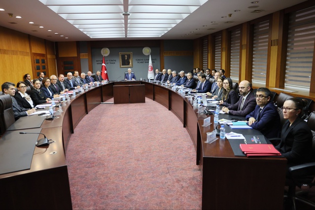 Otomotiv temsilcileri, AB Sanayi Hızlandırma Yasası Taslağı için Bolat'la toplandı