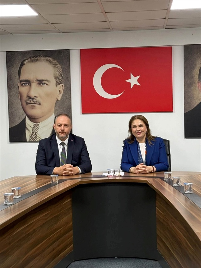 MHP Edirne İl Başkanı Biçer, AK Parti İl Başkanlığında İba ile gündemi değerlendirdi