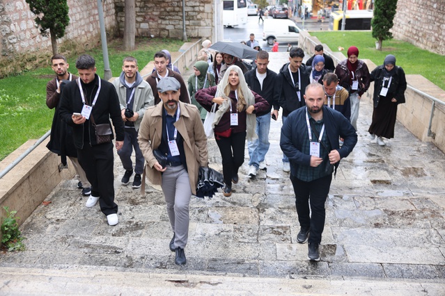 Vakıflar Genel Müdürlüğü Kosova'dan 18 öğrenci ve 2 refakatçiyi ağırlıyor