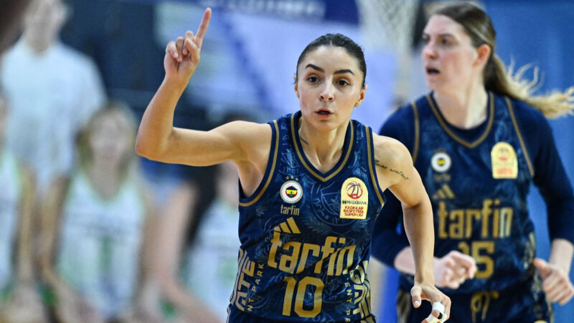 Fenerbahçe Tarfin'den büyük fark!