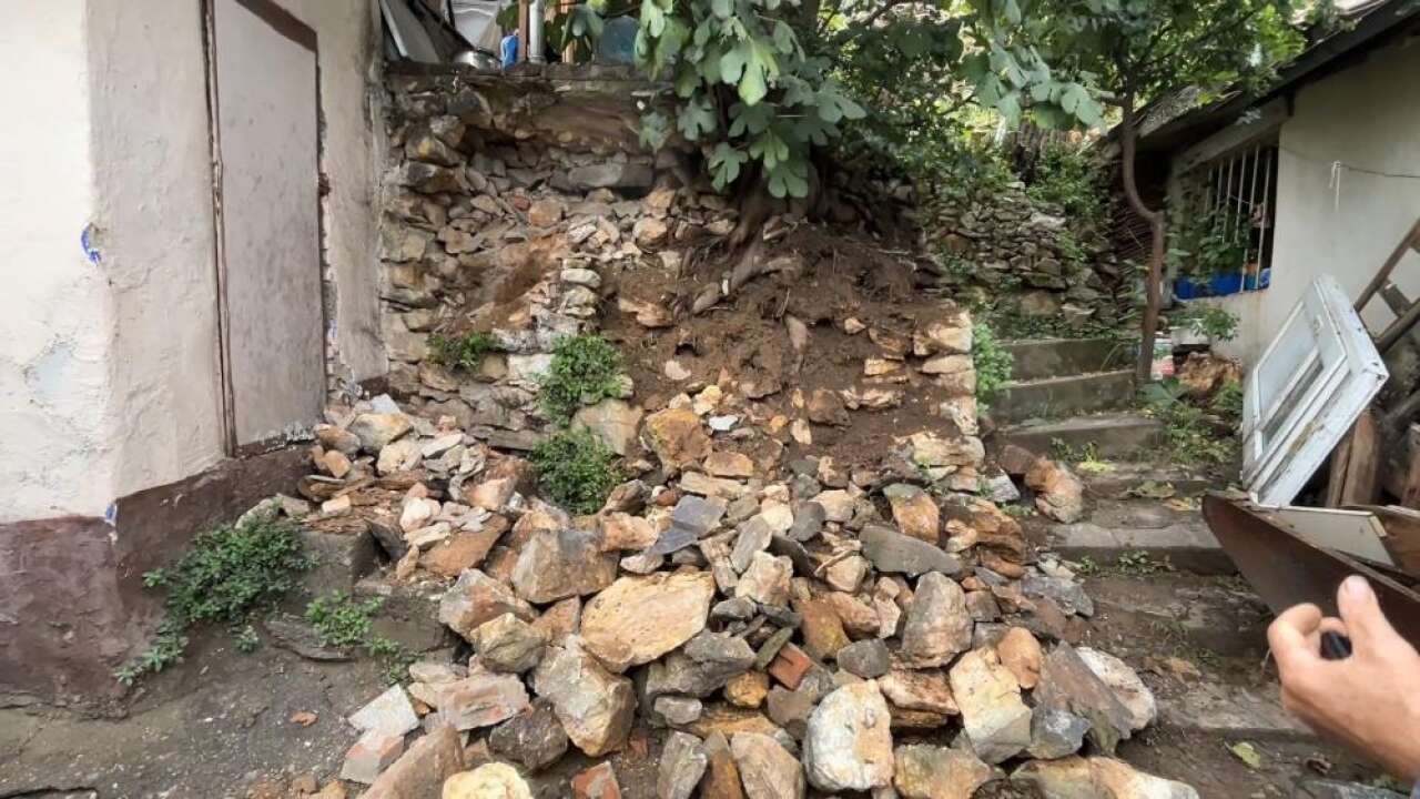 İki günlük yağışın ardından toprak kayması yaşandı