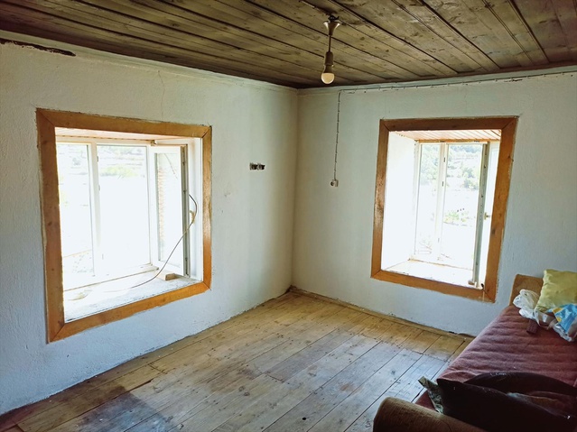 Akseki'de 8 ihtiyaç sahibinin evi din görevlilerince gönüllü boyandı